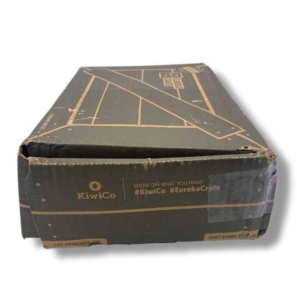 Kiwi Co Eureka Crate Cornhole Catapult Build Your Own New in Box Retired - Picture 5 of 10